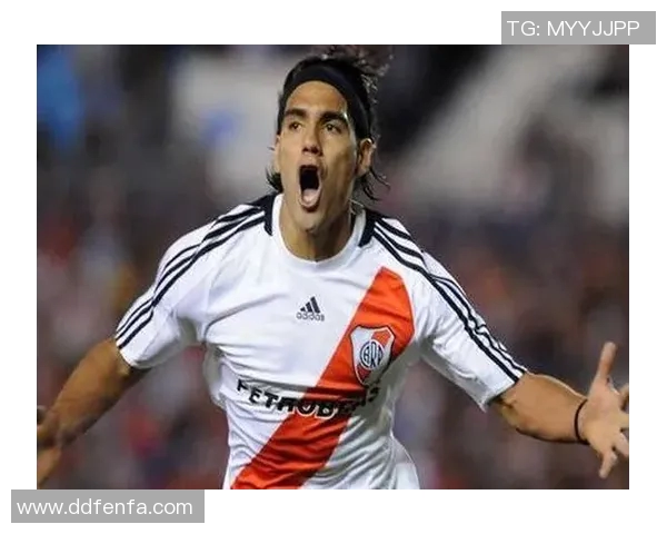 足球明星们的外号揭秘你知道他们背后的故事吗